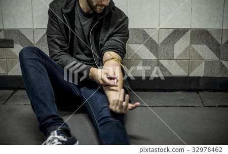 Junkie People Using Syringe Injecting Narcotic Illegal Drugs Junkie People Using Syringe Injecting Narcotic Illegal Drugs 32978462