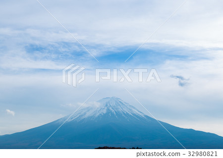 Mount Fuji in Japan 32980821