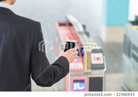 自動檢票口攝影合作“京王電鐵有限公司” 32980843