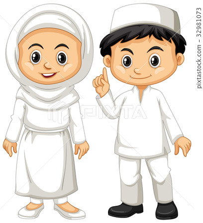 Muslim boy and girl in white outfit 32981073