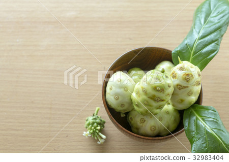 Noni or Morinda citrifolia, great morinda 32983404