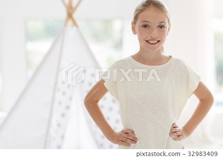 Pretty female youngster in casual posing for Pretty female youngster in casual posing for 32983409