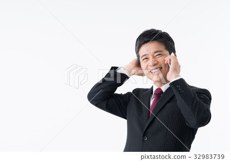 Businessman (smartphone) 32983739