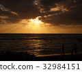 Black sea and golden light 1 32984151