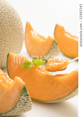 melon 32985345