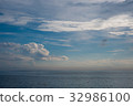 Sea and sky 32986100