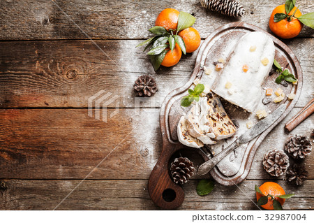 Christmas German stollen 32987004