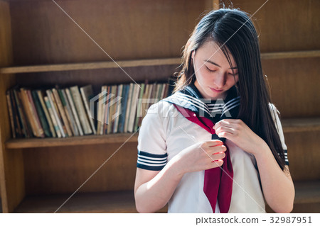 高中女生 高中女生 32987951