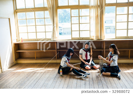 Wind club High school girls 32988072