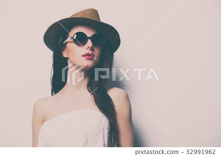 portrait of the young woman with shopping bags 32991962