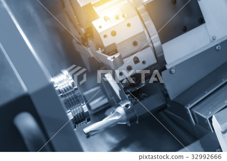CNC lathe machine (Turning machine) 32992666
