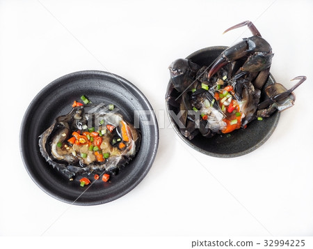 Soy sauce marinated crab Korean food isolated Soy sauce marinated crab Korean food isolated 32994225