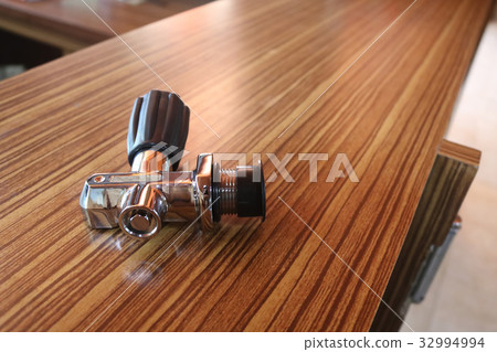 Equipment for scuba diving activities. 32994994