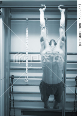 Yoga pilates wall bar training Yoga pilates wall bar training 32999271