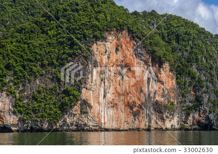 Koh Hong Phang Nga Bay near Phuket, Andaman Sea 33002630