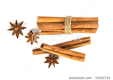 brown cinnamon stick with star anise spice 33002742