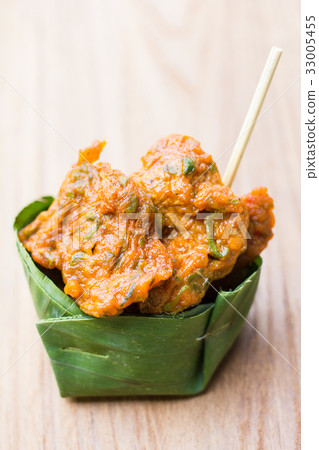 fried fish-paste balls on wood fried fish-paste balls on wood 33005455
