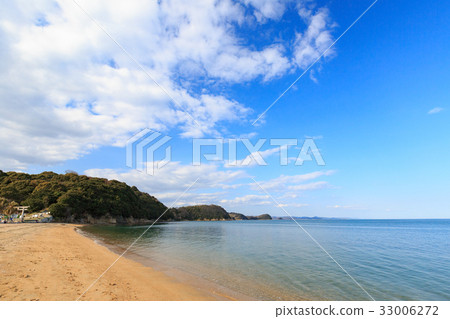 Cow Window Beach-A calm beach in the Seto Inland Sea- Cow Window Beach-A calm beach in the Seto Inland Sea- 33006272