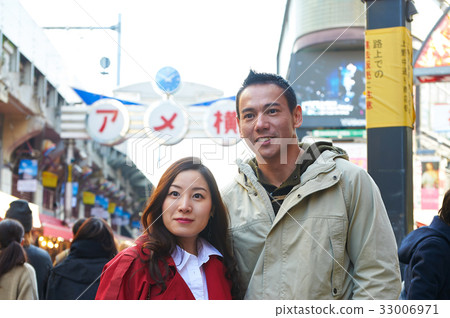 The portrait of two travelers in japan 33006971