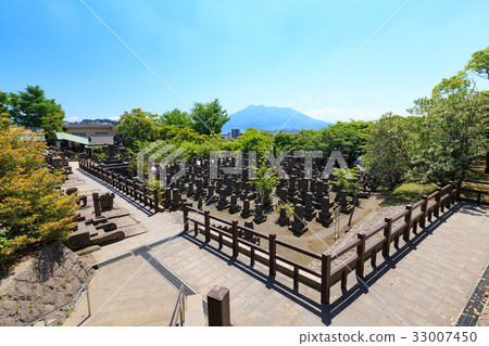 Nanban Cemetery and Sakurajima-A grave where the Shoguns of the late Bakumatsu, such as Saigo Takamori, sleep- Nanban Cemetery and Sakurajima-A grave where the Shoguns of the late Bakumatsu, such as Saigo Takamori, sleep- 33007450