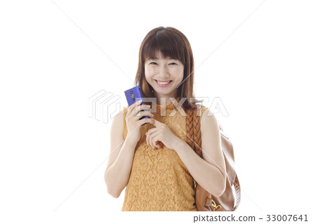 A smartphone and a young lady 33007641