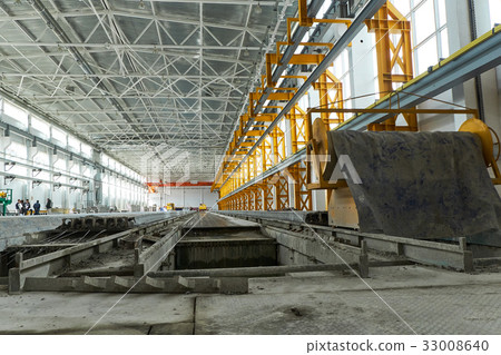 Manufacturing concrete slabs. reinforced concrete 33008640