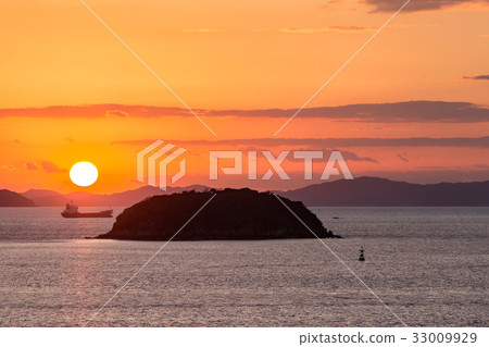 Sunset view of the Seto Inland-Tsusenen Observatory- Sunset view of the Seto Inland-Tsusenen Observatory- 33009929