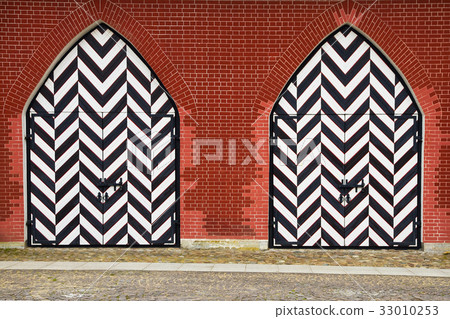 Old wooden gate in St. Petersburg, print in black Old wooden gate in St. Petersburg, print in black 33010253