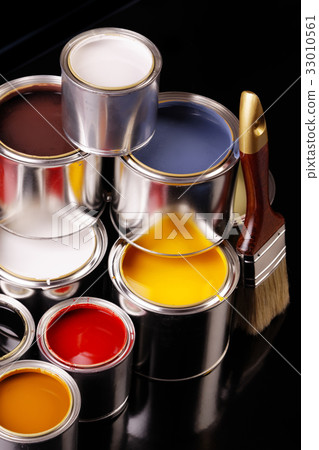 Paint cans 33010561