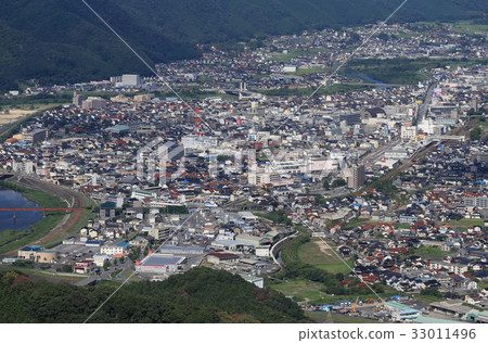 從高山觀景台環顧三好市中心 33011496
