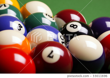 Billiard game! 33011696