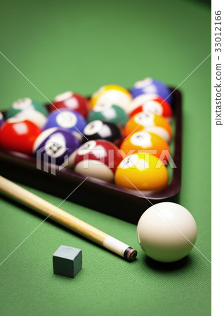 Billiard game! 33012166