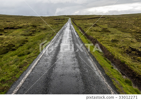 Farthest path of the tundra area Farthest path of the tundra area 33012271