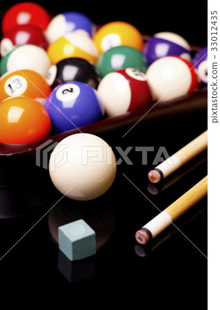 Billiard game! Billiard game! 33012435