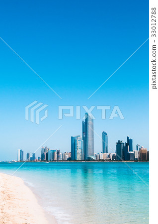 Abu Dhabi sky line and city scene 33012788