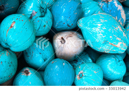 Coconuts, Blue coconuts for decoration Coconuts, Blue coconuts for decoration 33013942