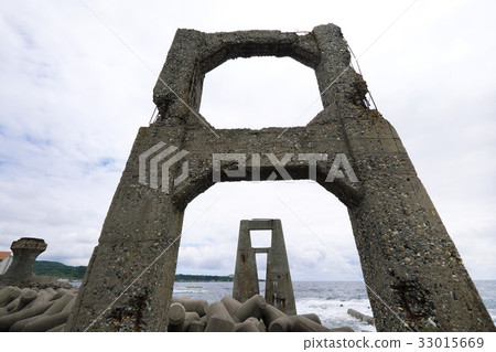 [國家歷史遺址，佐渡金銀礦遺址，土木工程遺產]佐渡礦奧馬港（裝卸碼頭） 33015669