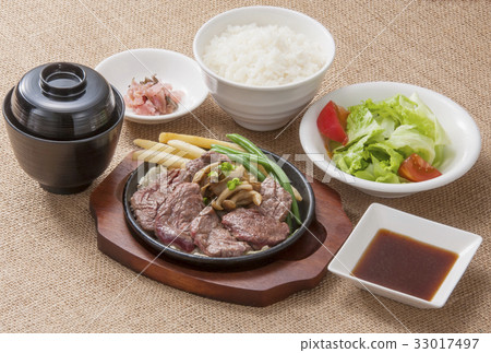 Yakiniku套餐牛排套餐標準圖像 33017497