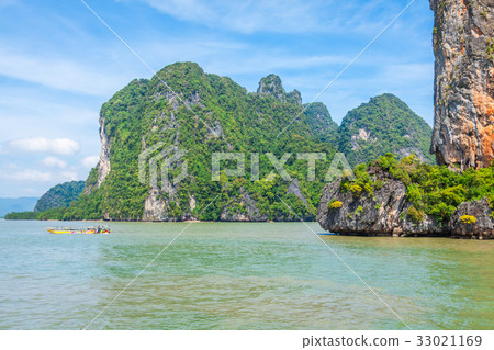 Rocks and sea Landscape on island in Thailand, 33021169