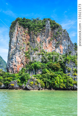 Rocks and sea Landscape on island in Thailand Rocks and sea Landscape on island in Thailand 33021173