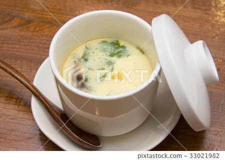 Savory egg custard  33021982