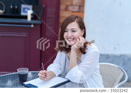 女生活咖啡館 女生活咖啡館 33023242