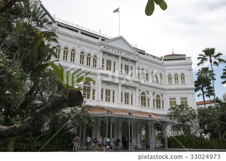 Grand facade of the luxurious Raffles Hotel  33024973