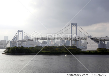 Rainbow Bridge, Odaiba, Tokyo, Japan Rainbow Bridge, Odaiba, Tokyo, Japan 33026207