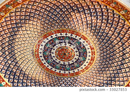 Close up of Thai traditional pattern of Benjarong  Close up of Thai traditional pattern of Benjarong  33027853