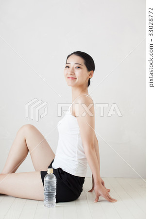 Pilates Yoga (Female) Pilates Yoga (Female) 33028772