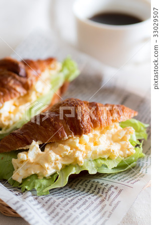 Croissant  33029507