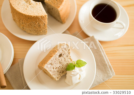 chiffon cake  33029510