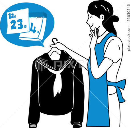 Mothers who leave their children's uniforms 33030346