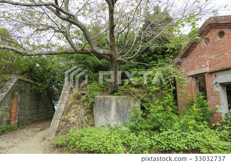 Wakayama Prefecture, Tomogashima, 3rd battery ruins 33032737